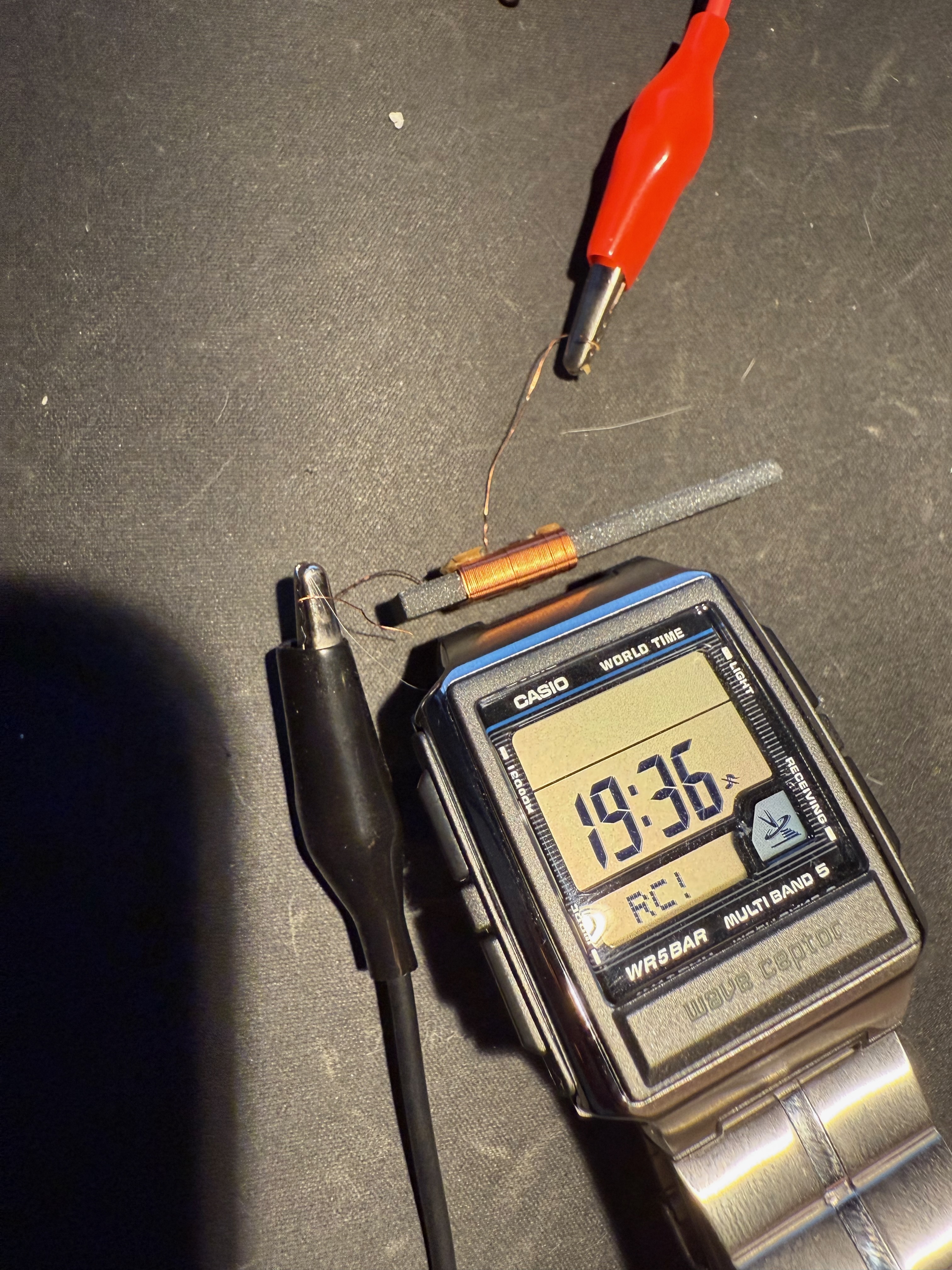 Casio Wave Ceptor in RC mode with bare ferrite and alligator clips